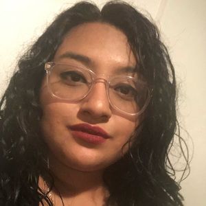 Meet your Posher, Jecenia